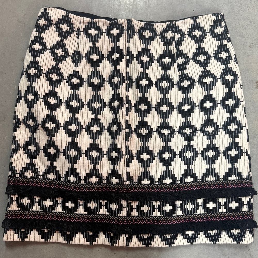 Merona Black and Cream Geometric Knit Pencil Skirt with Trim - Picture 3 of 3